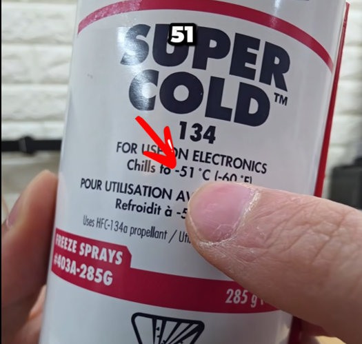 10秒骤降60&deg;C！玩家用零下51&deg;C冷冻喷雾给CPU降温：一喷瞬间起霜
