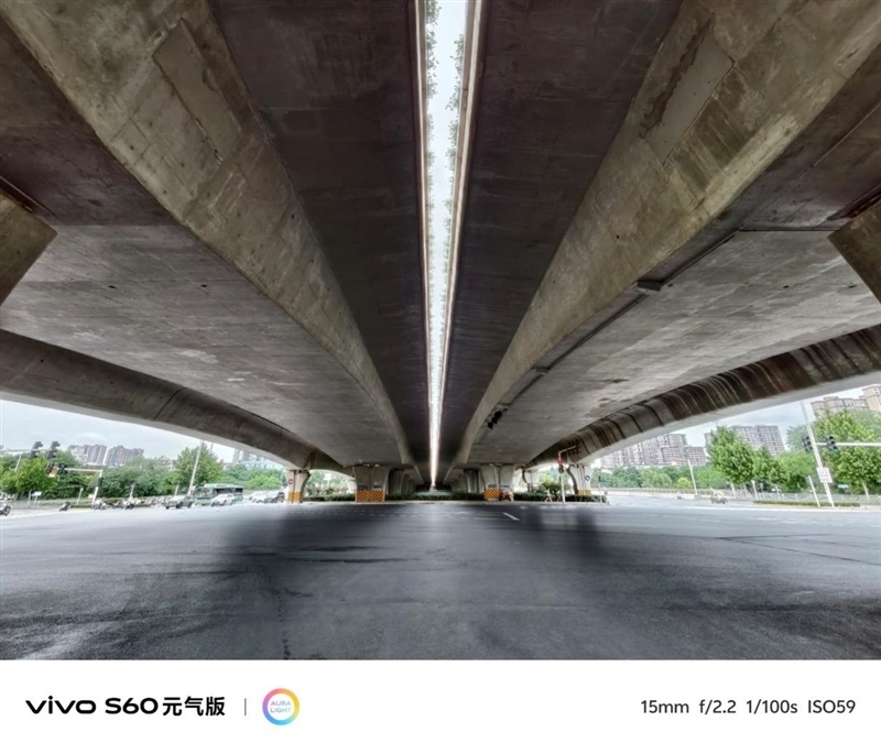 颜值不输旗舰!vivo S60元气版全面评测:性价比机型里的均衡水桶机