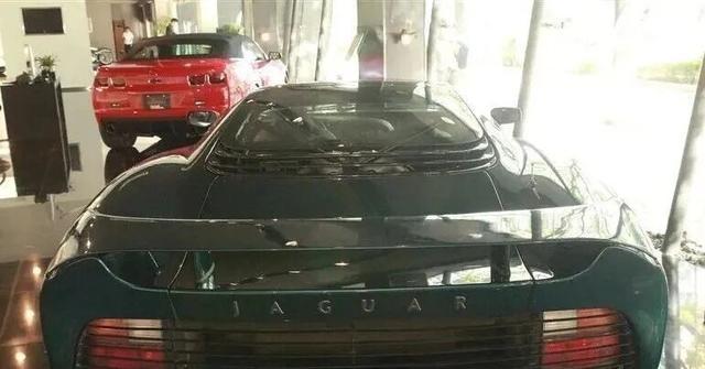 银石绿XJ220停在北京车库，没人敢买，它到底差在哪？-有驾