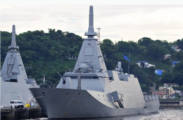 “最上”级护卫舰采用隐身设计,自动化程度也非常高,只需要