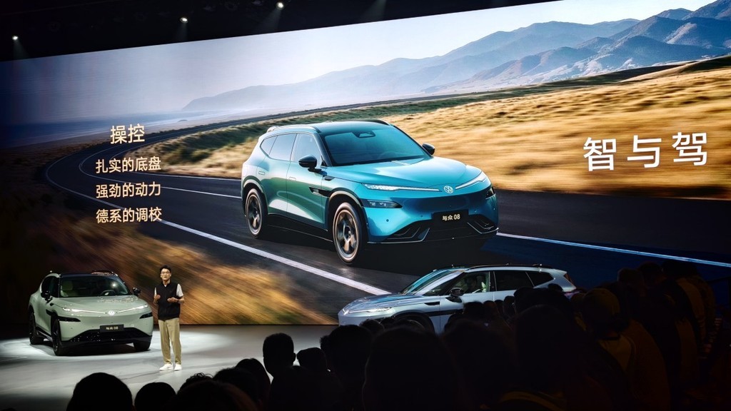 对话黑芝麻智能杨宇欣:汽车下一站是具身智能,芯片供应商将留在牌桌