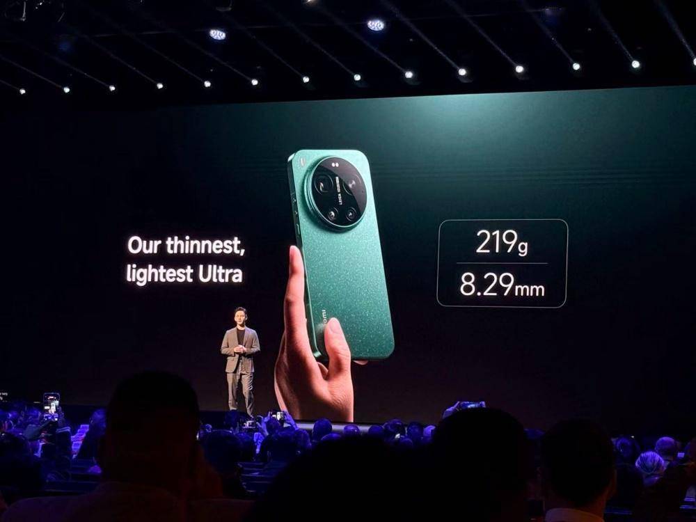 小米巴塞罗那炸场!真徕卡手机1.6万元开卖,VGT超跑等9大新品齐发