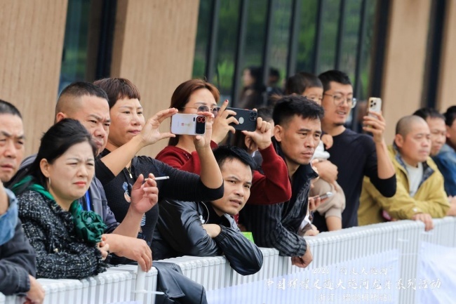 鉴湖挥桨竞渡水乡活力绽放——2026大运河龙舟系列活动在绍兴柯桥站圆满收官(图5)