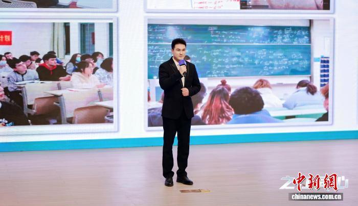 2025年12月，“之江同心”宣讲团成员木台力甫&middot;木沙走进浙江衢州进行宣讲。　衢州市委统战部 供图