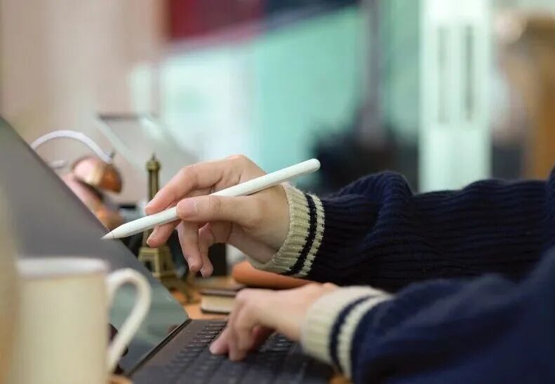 外卖“吹哨人”