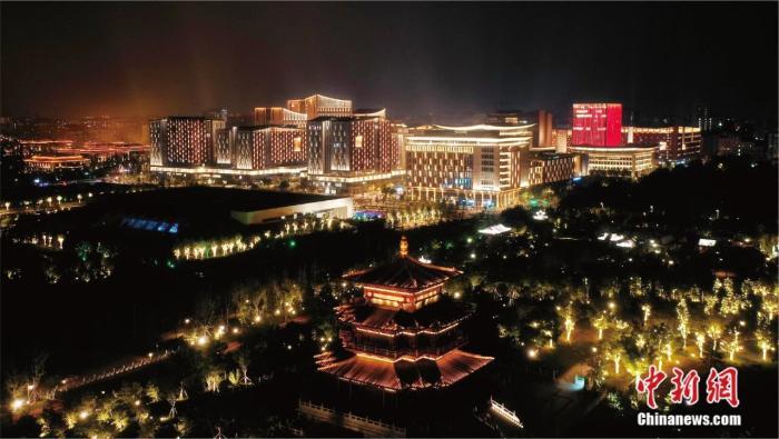 雄安新区悦容公园夜景。刘光昱 摄