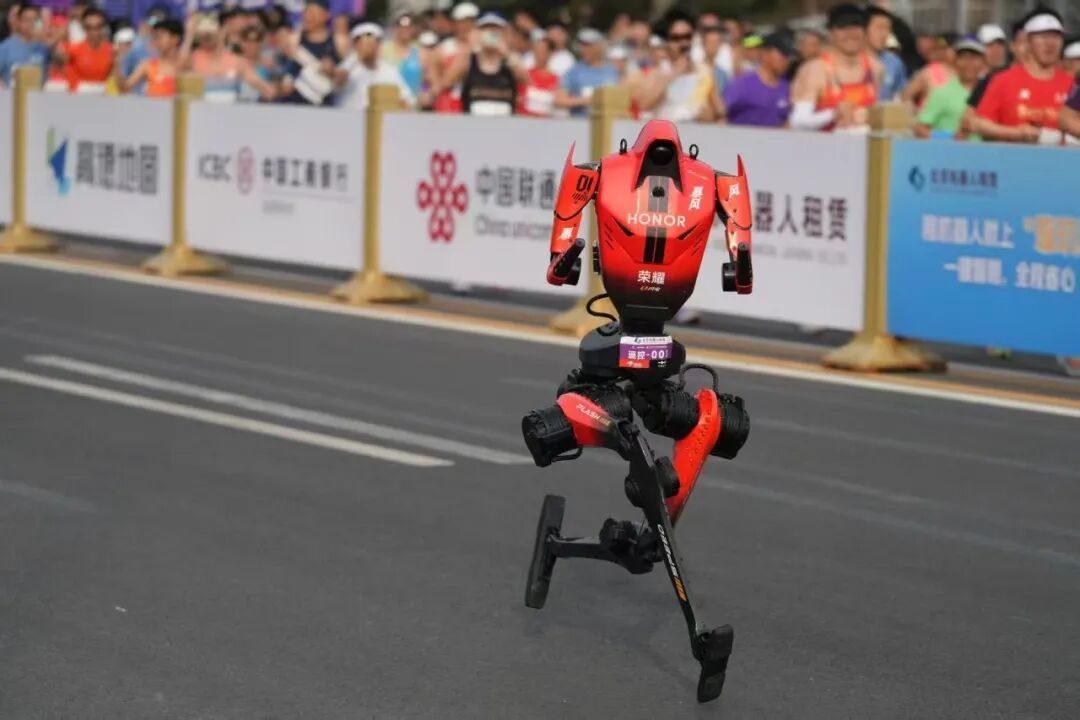 “闪电”机器人