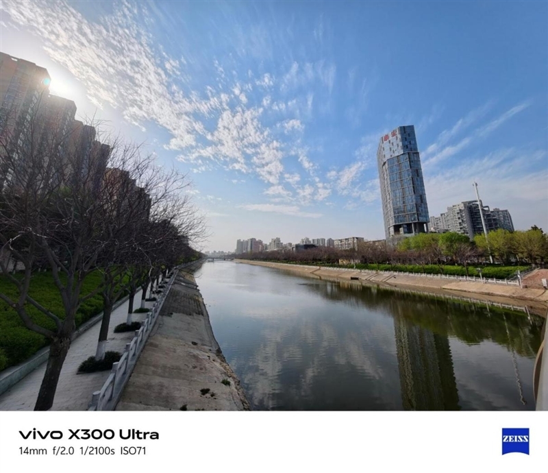 14-400mm终极全焦段!vivo X300 Ultra手机全面评测:依然是年度影像机皇