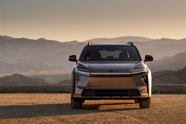 丰田全新电动跨界车bZ Woodland