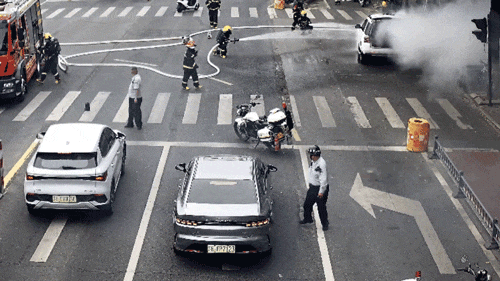 gif07.gif