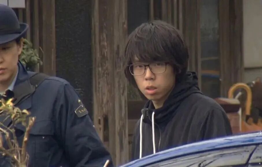 ·安达结希的继父优季。(日本共同社)