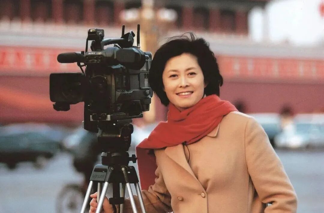 敬一丹,图源:中国传媒大学