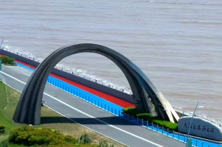 启东“最鲜公路”（央广网记者 杨梦奎 摄）