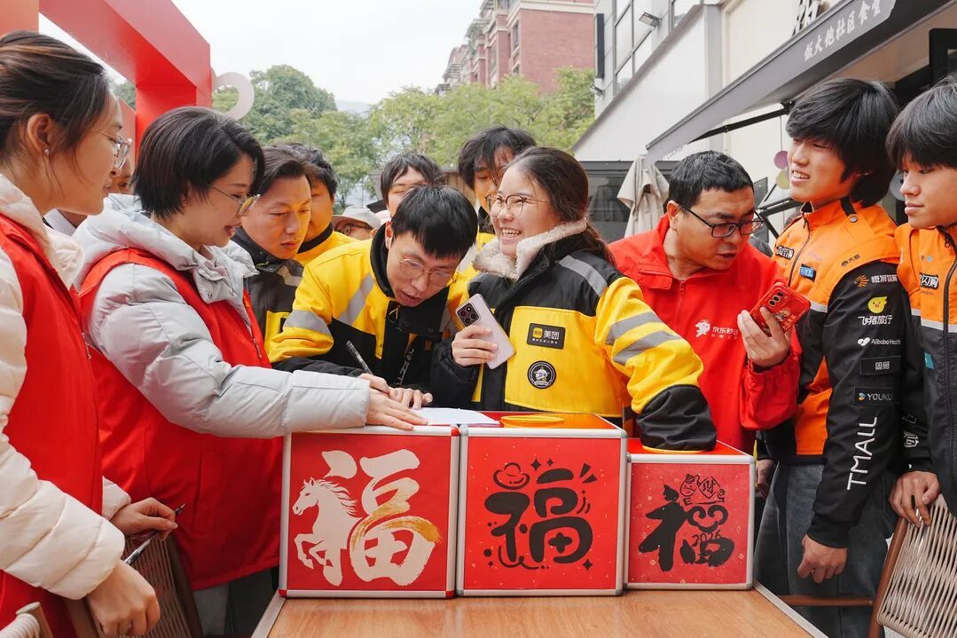 03D9280C-01AB-4660-8CCF-59880C760F5C_LOW_0.jpg
