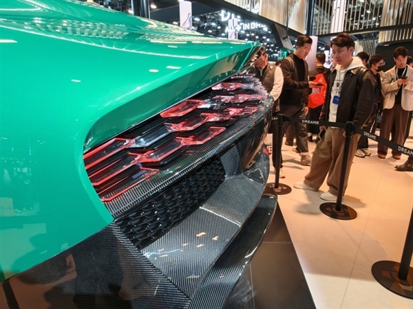 追觅首款SUV概念车首秀：超跑风格外观 辨识度拉满