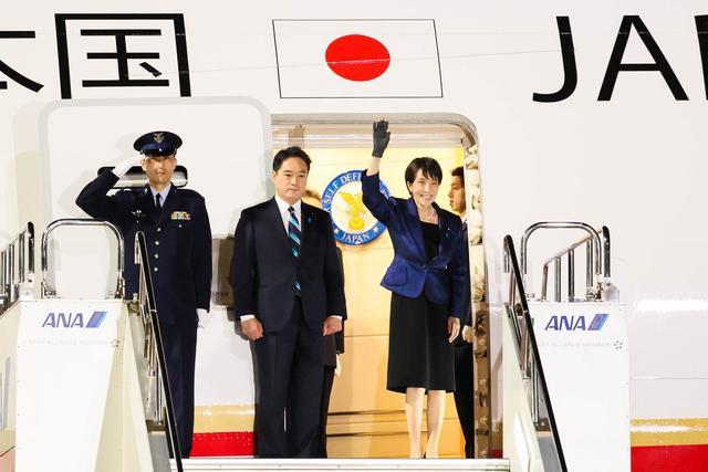 3月18日晚高市早苗专机抵达华盛顿