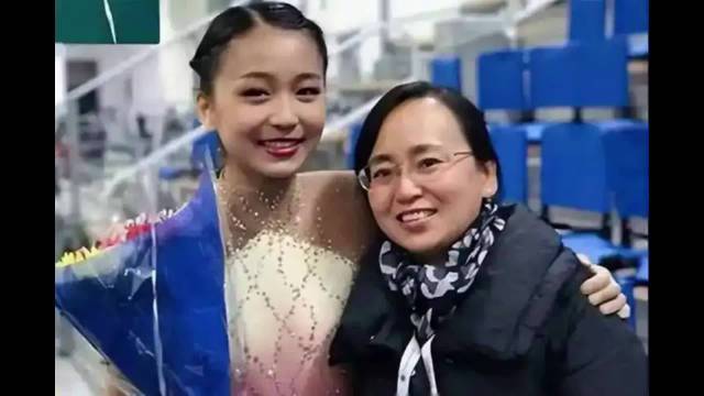 苏翊鸣官宣与朱易恋情,准岳父朱松纯为AI顶尖科学家