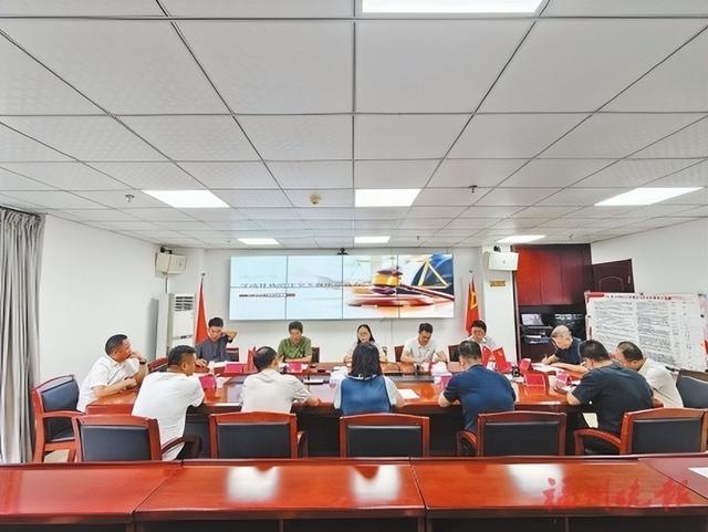 庭审交叉观摩交流会现场。