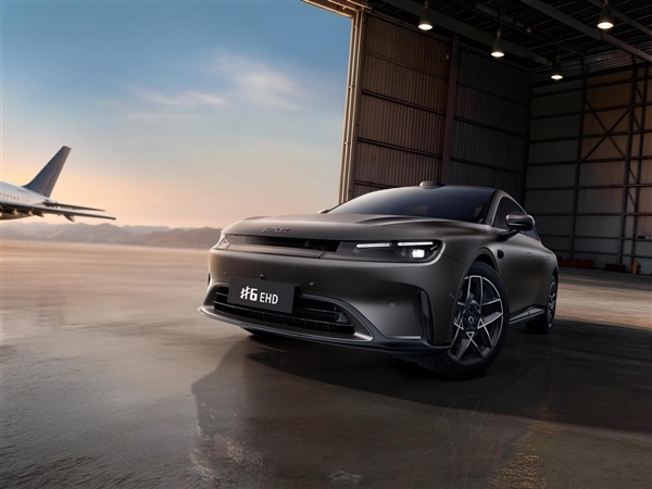 小米SU7的竞品+1!smart精灵6号内饰官图公布:浓郁奔驰味