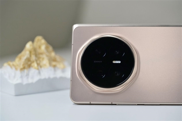 史上最大电池折叠屏旗舰！荣耀Magic V6图赏