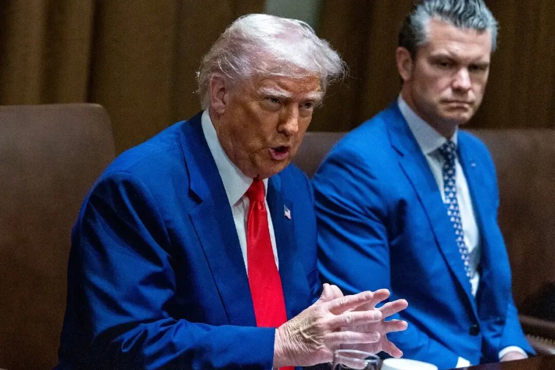 Trump Says Pentagon Chief Hegseth Will 'Get It Together' Despite Controversies - Bloomberg