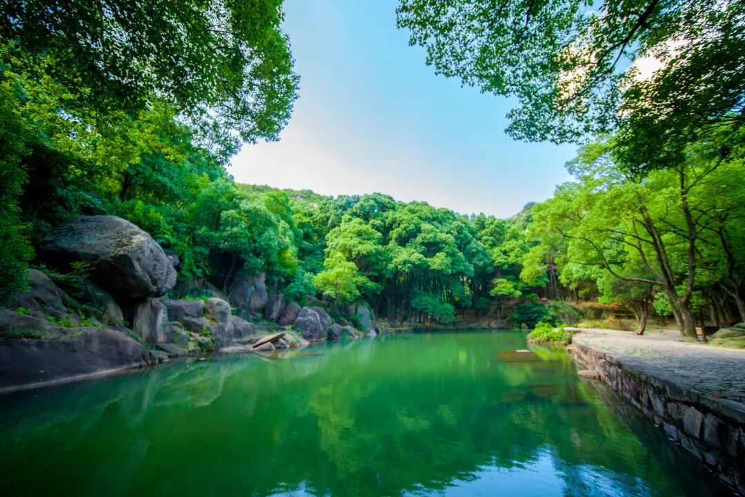 天池山景区_副本.jpg