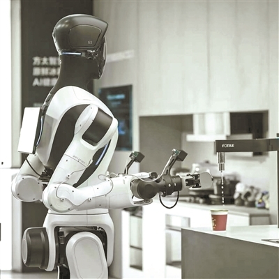 可以炒菜的机器人厨房