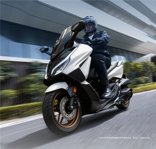 40880元起标配eSP+单缸水冷发动 新款本田NSS350中排踏板摩托车发售