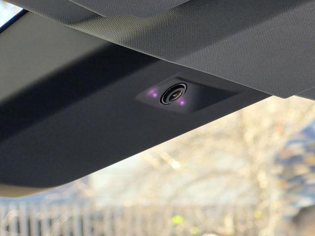 曝特斯拉自动驾驶出租车Cybercab量产版:升级充电口、提升无障碍