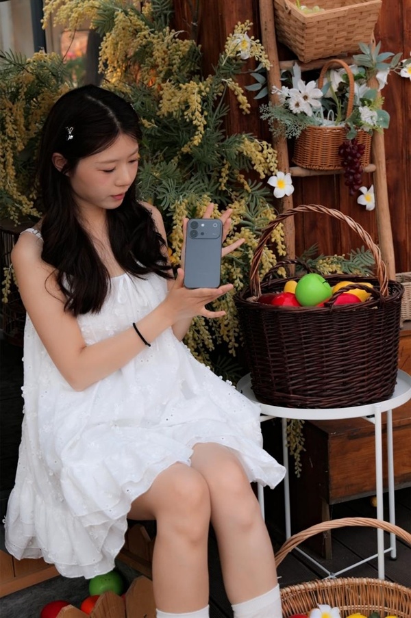 支持4K原生感Live!vivo S60元气版仲夏夜图赏