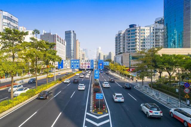 禅城区季华路。
