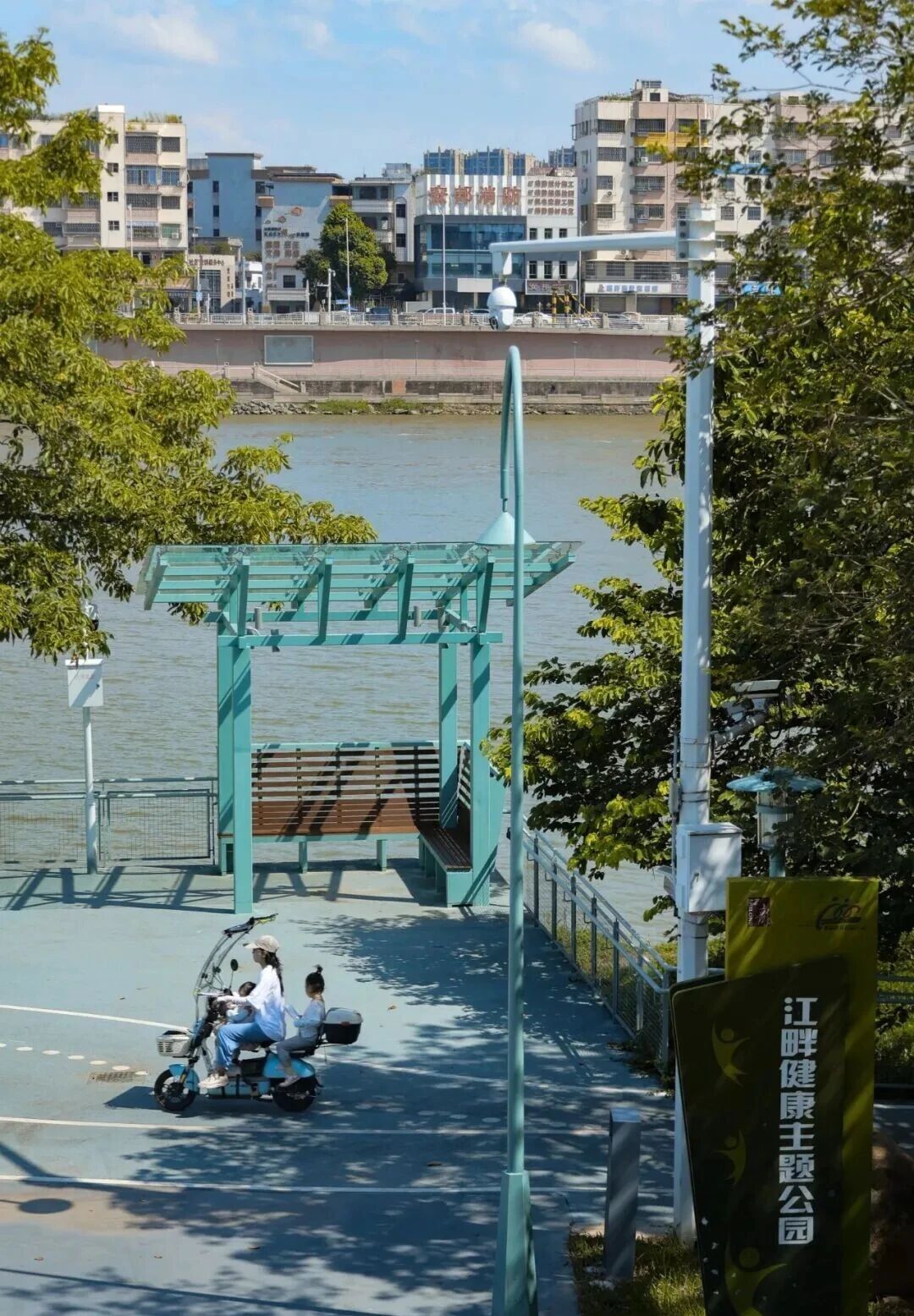 微信图片_2026-10-01_091259_806.jpg