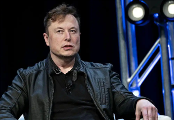 马斯克官宣Grok 4.2公测版上线:新增快速学习能力 每周更新