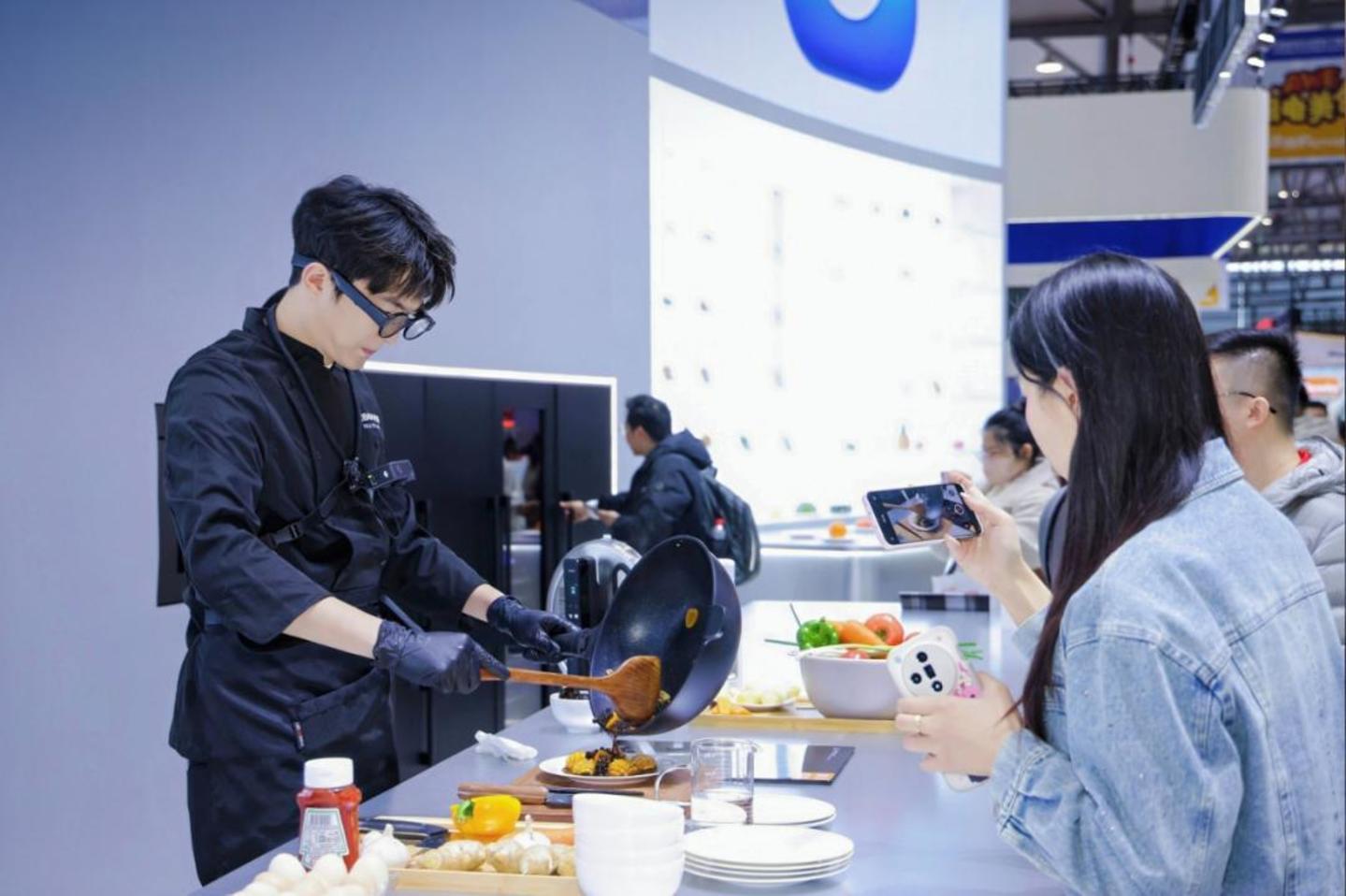 如果马斯克来了AWE,他会怎么看?