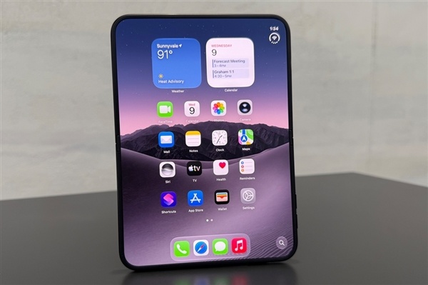 苹果客服回应iPhone Duo磨砂膜可撕：不建议！纳米纹理表层损坏维修要398元