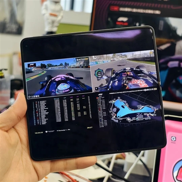 超越行业老大哥！OPPO的新折叠屏好像真的感受不到折痕了