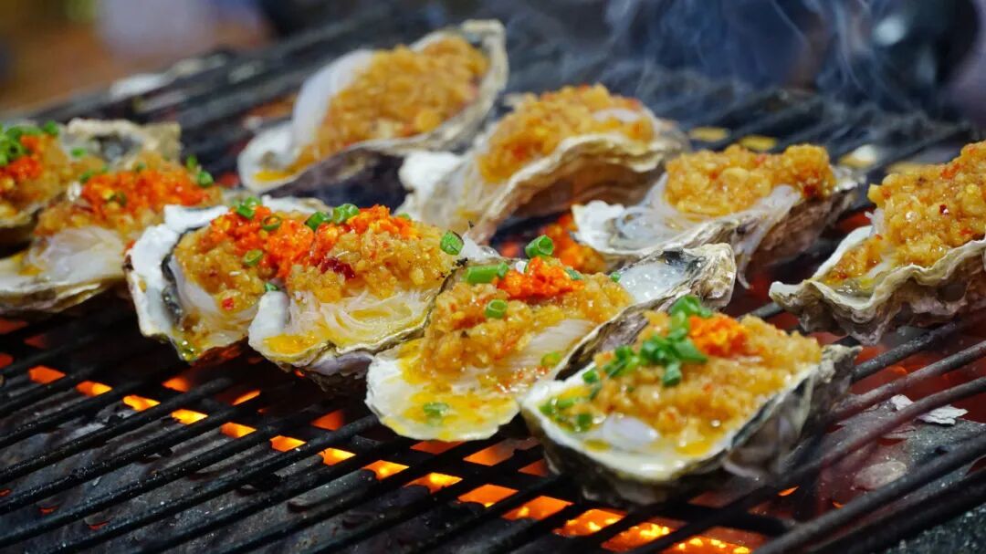 摄图网_507740871_夜市美食小吃烤生蚝(企业商用).jpg