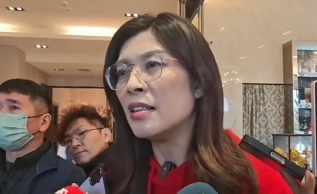 郑丽文16日接受台媒采访。 图源:台媒