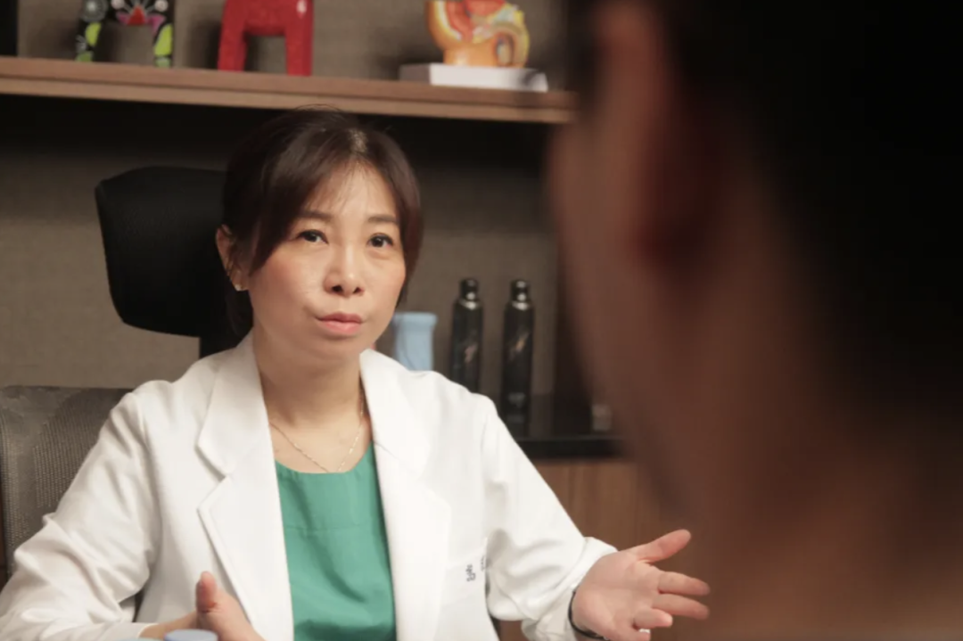 “性治疗室”里的00后，男多女少.....