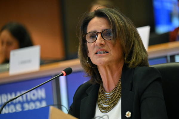 欧盟委员会负责清洁、公正和竞争力转型事务的执行副主席特蕾莎·里贝拉 资料图