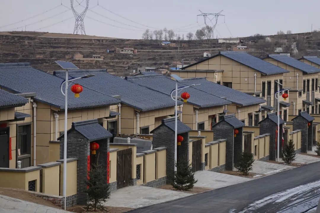 榆中县马莲滩一号集中安置点,新房整齐排列