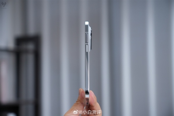屏占比最高机型！华为Pura X View四色真机实拍：感受下阔直板形态