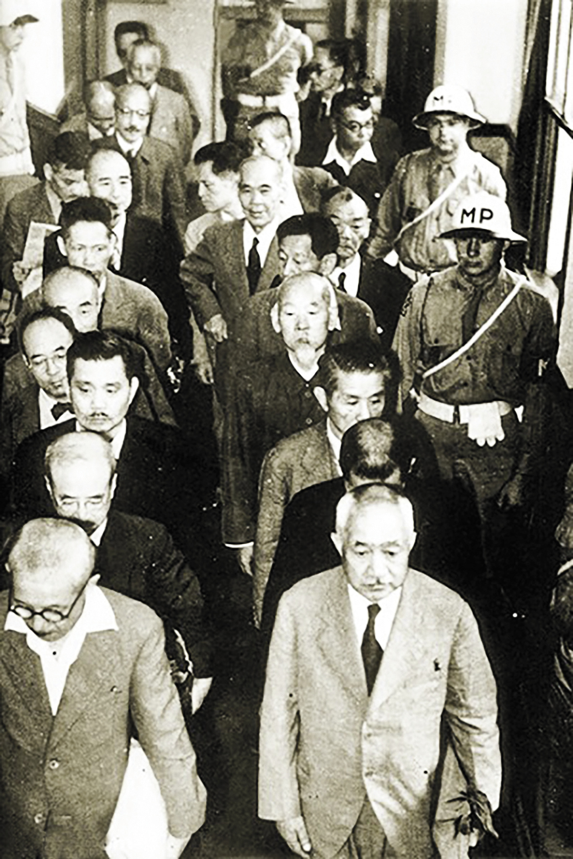 被起诉的日本甲级战犯出庭。