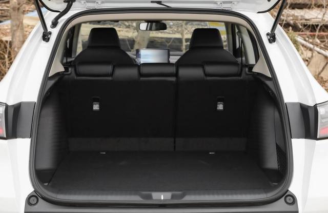 十来万预算选合股也曾国产？2026款HR-V用7.4L油耗和后排纯深渊板给出求实谜底-有驾