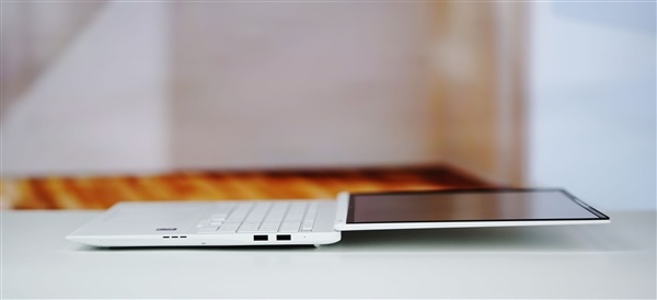 续航轻松超苹果MacBook!荣耀MagicBook Pro 16 2026图赏