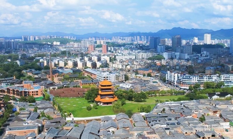 俯瞰景德镇陶阳里历史文化街区（央广网记者 胡斐 摄 ）