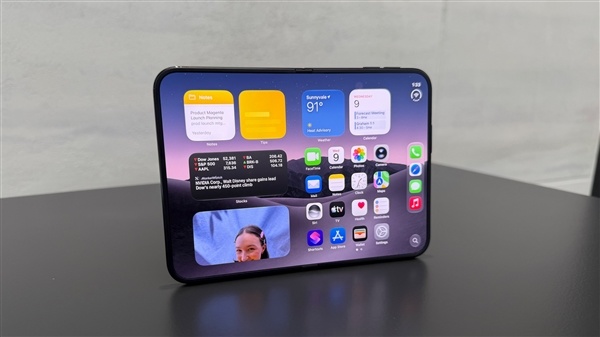 iPhone Duo本月发售:良率只有60%多 黄牛火速上线代抢服务