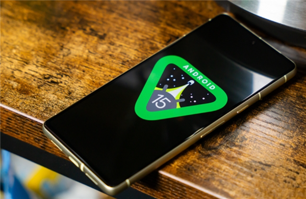 旧手机回收价狂涨五六倍!回收商:开不了机的照样高价收