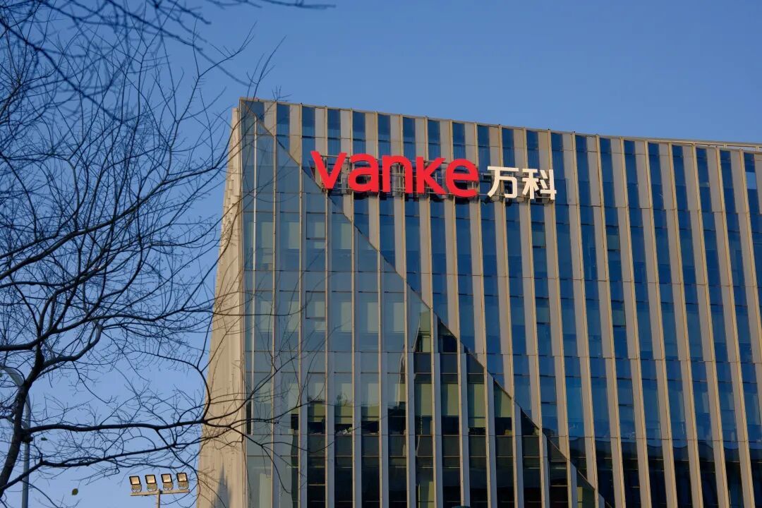 “较劲者”王石