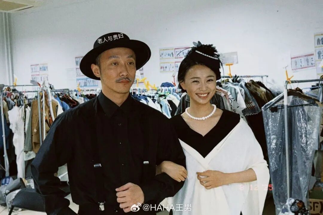 张兴朝(左)与王男